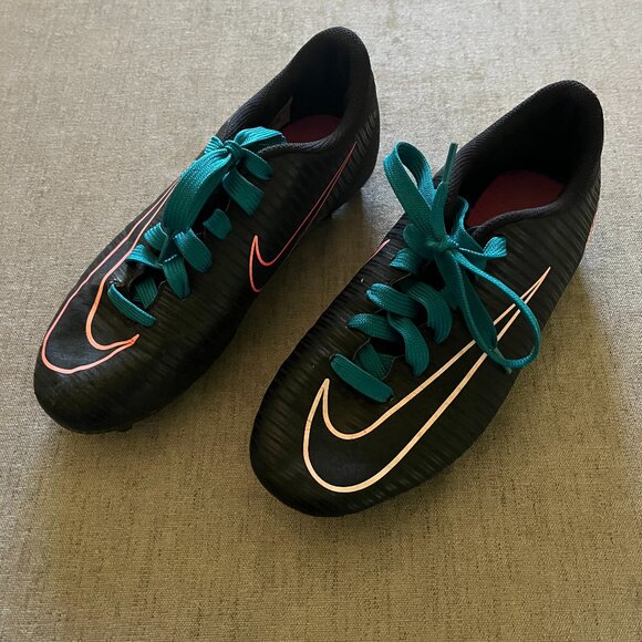 Nike Jr Mercurial Vortex III Soccer Cleat Youth 5Y Black Pink 831952-006 - Picture 1 of 9